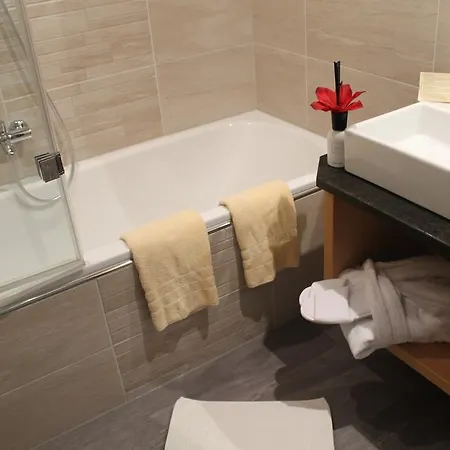 Sport Und Klausen 4* 티롤 키르흐베르크