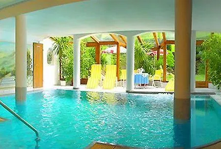 Hotel Sport Und Klausen 4*