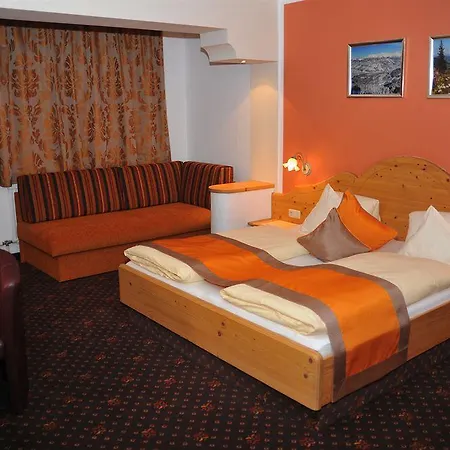 Hotel Sport Und Klausen 4*